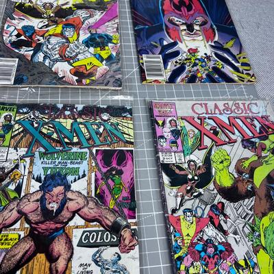 12 X -MEN Comics 