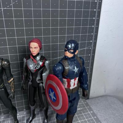 MARVEL Action Figures (6) 