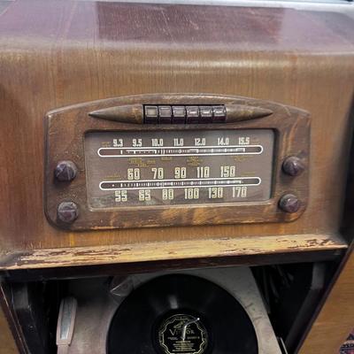 PHILCO Radio with Record Player 