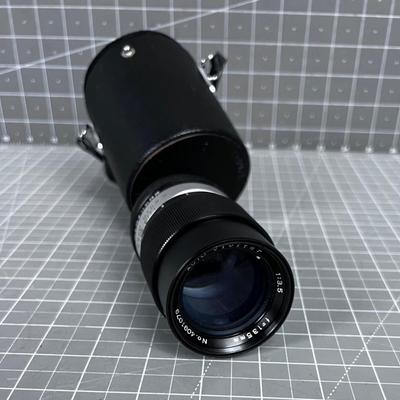 Auto Vivitar Lense 1;3.5 With Case. 