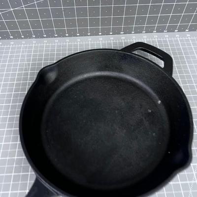 Cast Iron Skillet 
