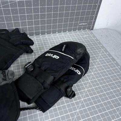3 Pair of Ski Mittens 
