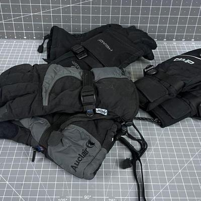 3 Pair of Ski Mittens 