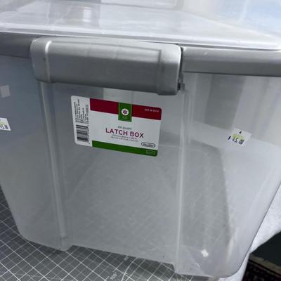 2 Clear Tubs 