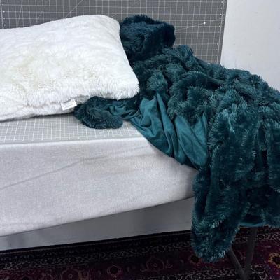Dark Blue Green MINKY LIKE Blanket, NO TAG & Pillow