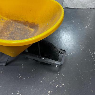 True Temper WHEEL BARROW Yellow