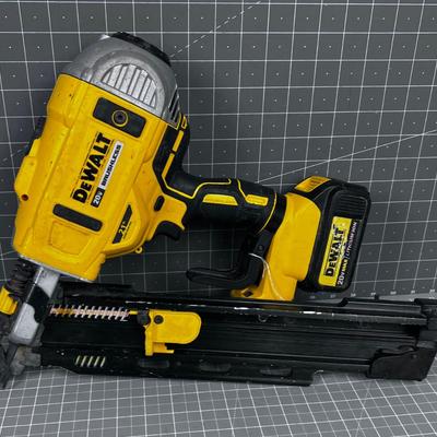 Dewalt Framing Nailer, 20 Volt 