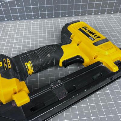 Dewalt Stapeler 20 Volt 