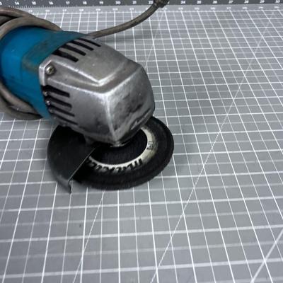 Makita Angel Grinder 