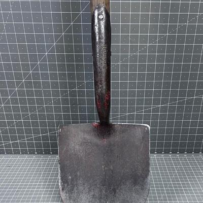 Round Nose Shovel 