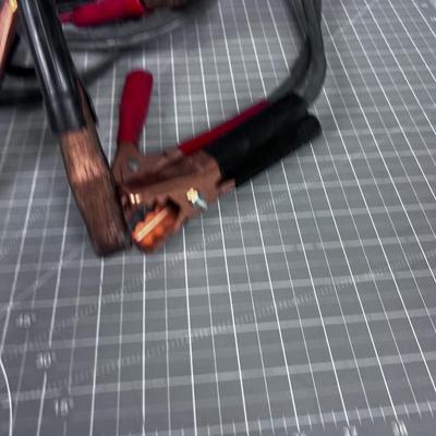 2 Sets of Jumper Cables 