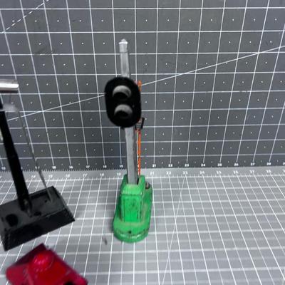 (3) VINTAGE Lionel Train Signal