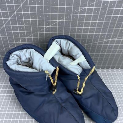 Eddie Bauer DOWN FILLED SLIPPERS Nice! 
