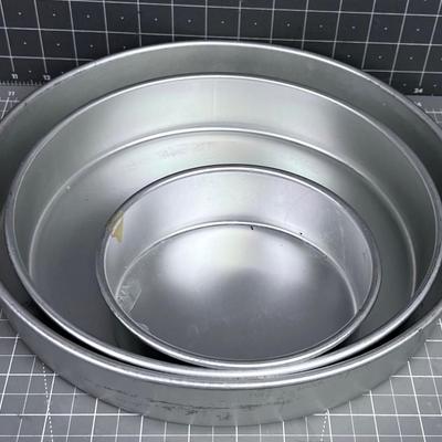 3 Piece WILTON Wedding Cake Pan