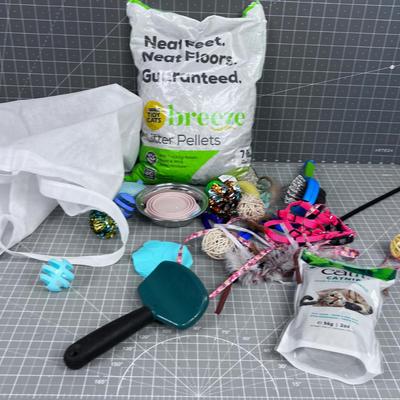 Kitty Toys and Litter Pellets 