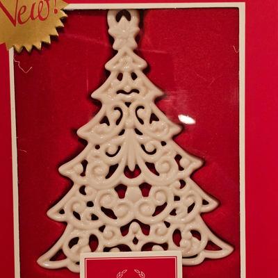 Lenox Porcelain Christmas Ornaments (BDF-JS)