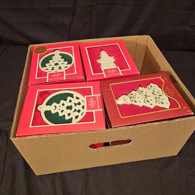 Lenox Porcelain Christmas Ornaments (BDF-JS)