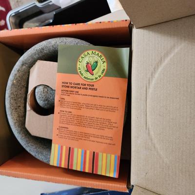 Casa maria Natural Stone Mortar & Pestle/ Molcajete 8.5"