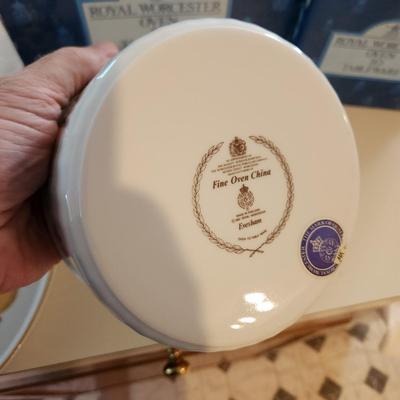 3 Royal Worcester Oven to Tableware Evesham