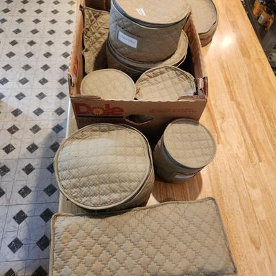 Val Do Sol Portugal Plates Bowls Cups with storage bags