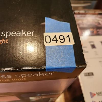 Ar Portable Wireless Speakers w LED Lights