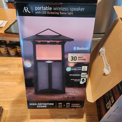 Ar Portable Wireless Speakers w LED Lights