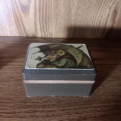 HUMMEL SWISS MUSIC BOX AND 2 BRASS RABBITS