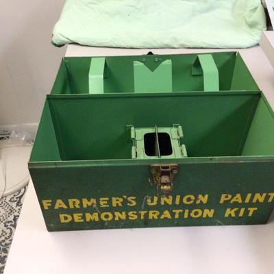 Farmers Union Paint Demonstration Kit Metal Box