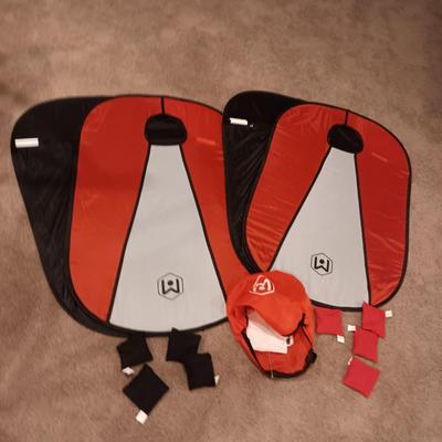 POP UP NYLON BEAN BAG TOSS GAME