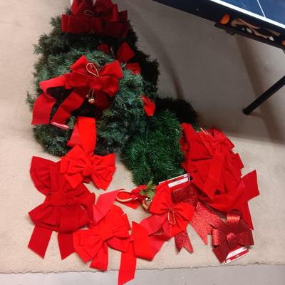 3 CHRISTMAS WREATHS, FAUX GARLAND AND MANY FELT BOWS