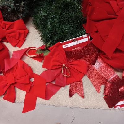 3 CHRISTMAS WREATHS, FAUX GARLAND AND MANY FELT BOWS