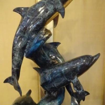 LOT 99: LARGE PATINATED BRONZE DOLPHIN POD SCULPTURE, MARBLE BASE