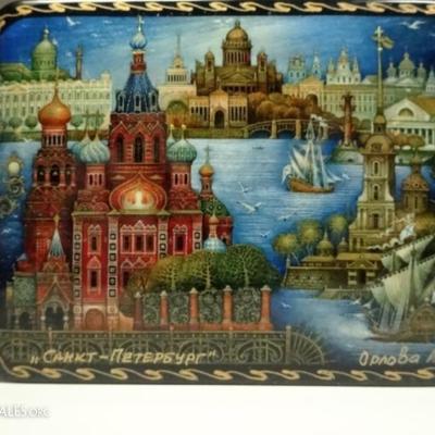 LOT 33: 7 PC RUSSIAN HAND PAINTED LACQUERED BOXES, ARTIST SIGNED