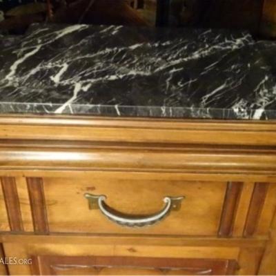 LOT 79: ART NOUVEAU BUFFET, MARBLE TOP, EARLY 20TH C