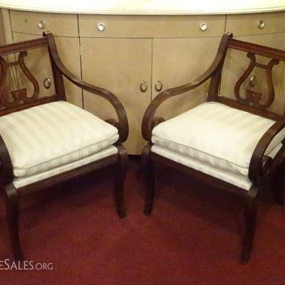 LOT 98D: PAIR THOMASVILLE DUNCAN PHYFE STYLE ARM CHAIRS, LYRE BACKS, IMMACULATE!