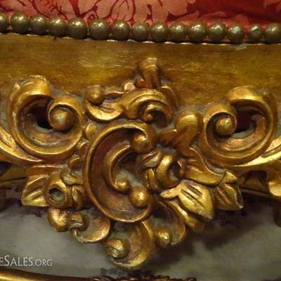 LOT 47A: LARGE LOUIS XIV STYLE ROCOCO OTTOMAN, GOLD GILT WOOD OVAL BASE
