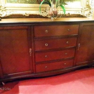 LOT 55B: WOOD SIDEBOARD, 4 DRAWERS FLANKED BY TWIN CABINETS