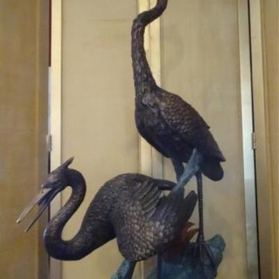 LOT 94: HUGE BRONZE SCULPTURE, 2 CRANES, CAN BE USED AS FOUNTAIN