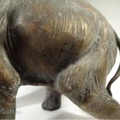 LOT 22: BRONZE ELEPHANT SCULPTURE, TRUNK UP