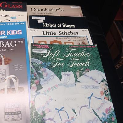 HOW TO CRAFT/HOBBY BOOKS