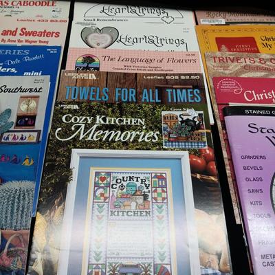 HOW TO CRAFT/HOBBY BOOKS