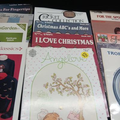 QUILTER'S RULE PLUS MANY CRAFT/PATTERN BOOKS