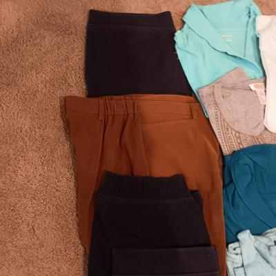 XL - XXL LADIES SHIRTS, CAPRIS AND VEST PLUS SOCKS