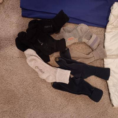 XL - XXL LADIES SHIRTS, CAPRIS AND VEST PLUS SOCKS