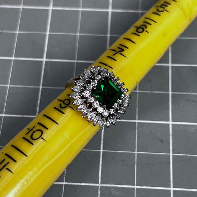 Seem to be an Emerald Ring but not Guaranteed 