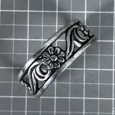 Nice Silver CUFF Bracelet Floral Design