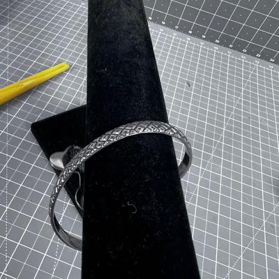 Cobra Arm Band 