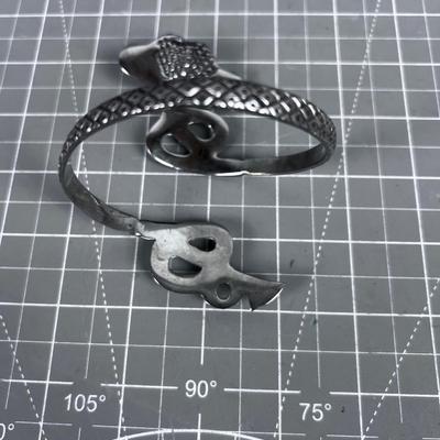 Cobra Arm Band 