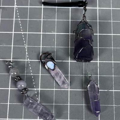 (4) Pendants Amethyst, Opal Wire 