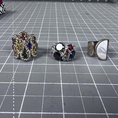 (3) Costume Rings 